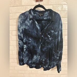 Rock & Republic Tie-Dye Artistic Grunge Edgy Navy Blur & Black Button Down #1107